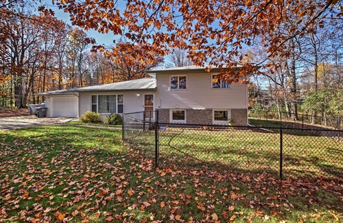 Kenwood Cottage | Quaint Duluth Hideaway w/Private Fenced-in Yard!