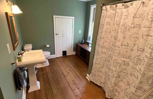 Brimfield Other | Quaint horse farm for a nice escape!