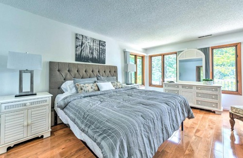 Sherrills Ford House | Quaint Lake Norman Home with Boat Dock and Grill!