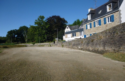 La Foret-Fouesnant House | Quality house, neat decoration by the sea on the GR 34