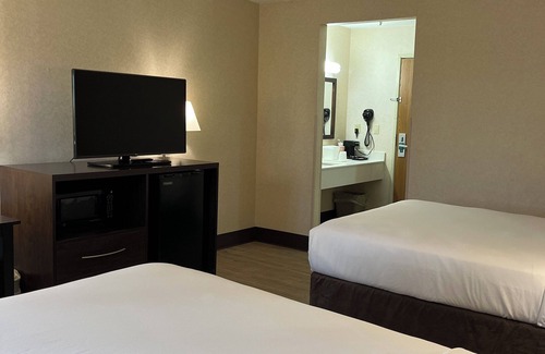 Wilkes-Barre Hotel | Quality Inn Arena