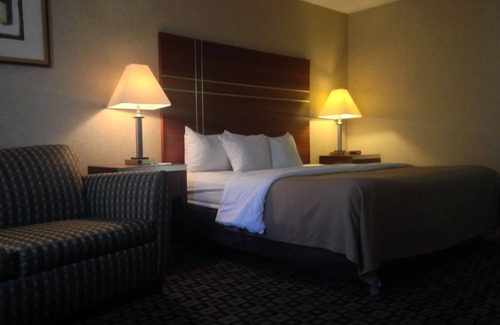 Clarion Hotel | Quality Inn Clarion