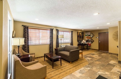 Marshall Hotel | Quality Inn Marshall near University