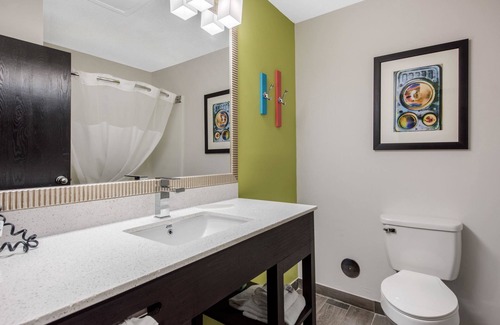 Morgantown Hotel | Quality Inn Morgantown