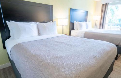 West Palm Beach Hotel | Quality Inn Palm Beach International Airport