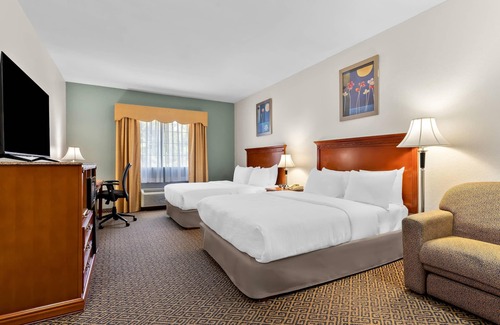 McAlester Hotel | Quality Inn & Suites McAlester on Hwy 69