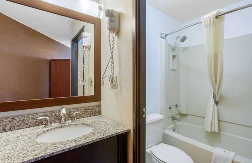 Page Hotel | Quality Inn View of Lake Powell - Page
