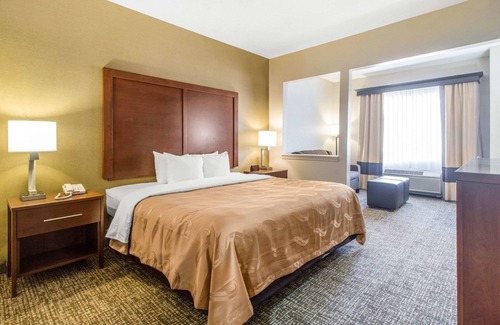 Corbin Hotel | Quality Suites Corbin North