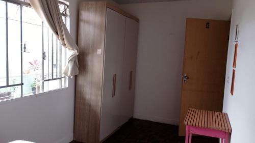 Merces House | Quarto amplo no Portão