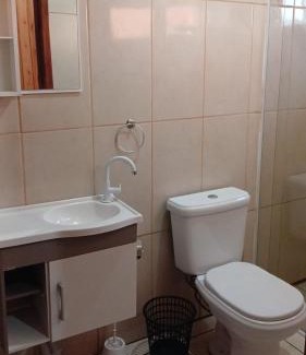 Vila Nova Apartment | Quarto com banheiro