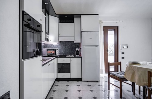 S'oru e Mari Apartment | Quartu Sant'Elena Bright Flat with Balcony!