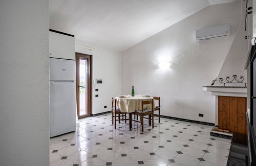 S'oru e Mari Apartment | Quartu Sant'Elena Bright Flat with Balcony!