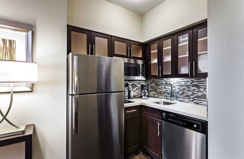 Fossil Creek Apartment | Quick Access to Convention Center | Free Breakfast + Outdoor Pool