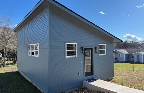 Chattanooga House | Quiet 1BR- 5 mins away from Aquarium
