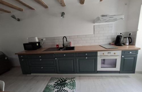 L'Ile-Bouchard Apartment | Quiet apartment Chamaillard 2