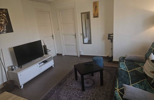 Transvaal Apartment | Quiet apartment Lyon Laennec - near metro