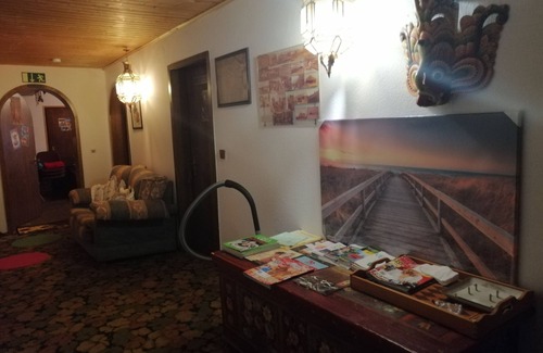 Schafhof House | Quiet basement apartment courtyard sauna mini gym & table football