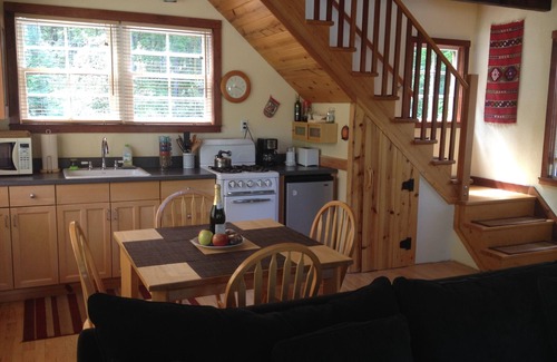 Mendocino Cabin | Quiet Cabin on 5 Acres Minutes From Mendocino and Ocean