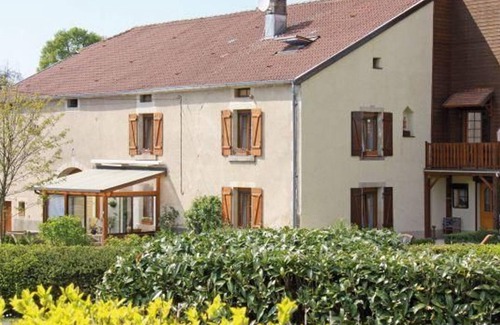 Francalmont Cottage | Quiet countryside house with large orchard