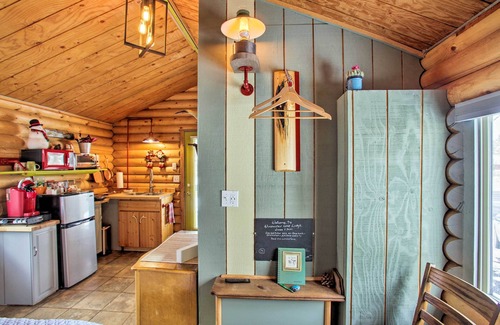 Winchester Apartment | Quiet Couple's Retreat: Studio by Winchester Lake!