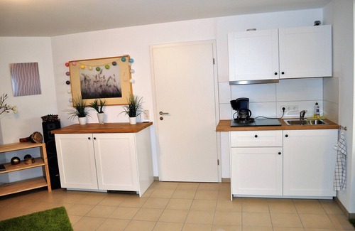 Hahnstatten Apartment | Quiet, cozy, modern equipped apartment