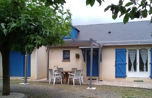 Heches House | Quiet family home