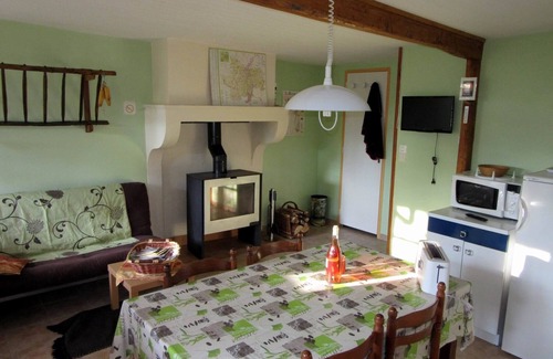 Passy Cottage | Quiet farmhouse in southern Burgundy