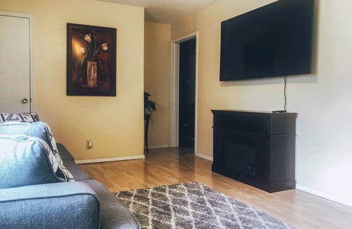 McPherson House | Quiet house near the edge of town
