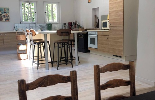 Saignon House | Quiet House with pool in the middle of LUBERON