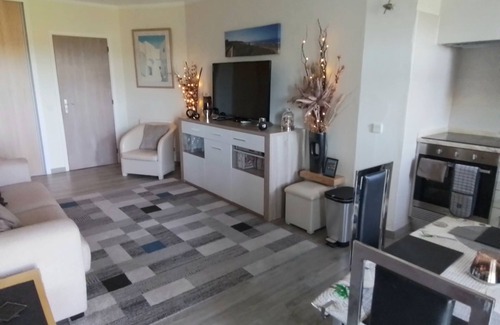 Montes de Alvor Apartment | Quiet Mountain Views but near to all local amenities of shops and restaurants