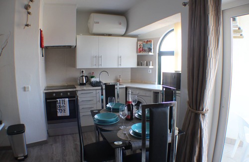 Montes de Alvor Apartment | Quiet Mountain Views but near to all local amenities of shops and restaurants