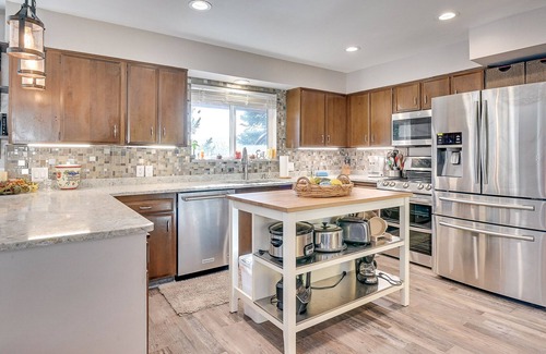 Mountain Green House | Quiet Mountainside home with amazing views just 15 minutes from skiing and town!