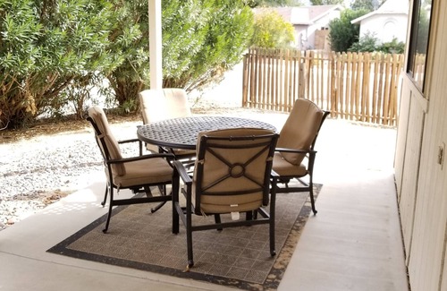 Canyon Shadows House | Quiet neighborhood of La Canada