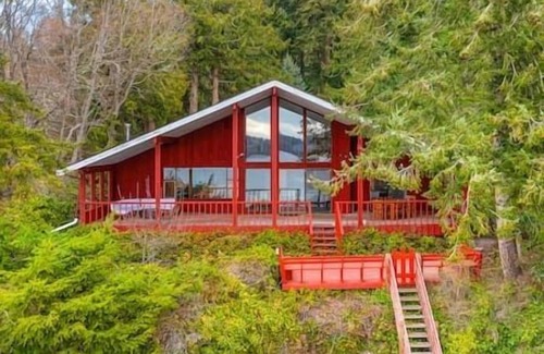 Freeland House | Quiet, private & peaceful beach house