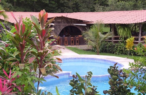 Chachagua House | Quiet Rainforest Mountain House near Volcano Arenal. Next to Hot Springs resort