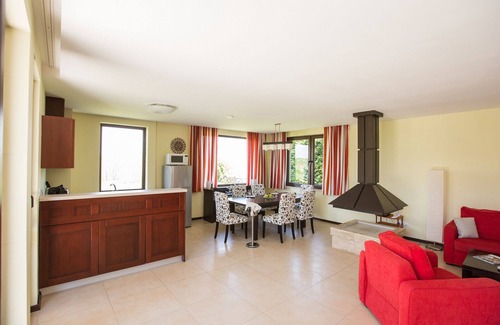 Balchik Villa | Quiet seaside villa with pool, on PGA golf course, Blacksearama.