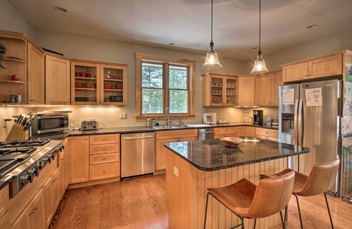 Meredith House | Quiet & Serene Lakefront Hideaway w/Beach & Dock!