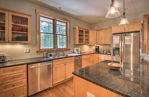 Meredith House | Quiet & Serene Lakefront Hideaway w/Beach & Dock!