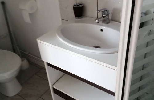 Saint-Sauveur-d'Aunis Apartment | Quiet studio