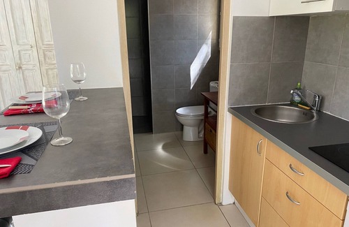 La Colle-sur-Loup Apartment | Quiet studio, greenery, swimming pool, reception facilities, 6 km from beaches.