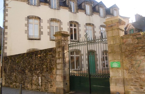 Quimper Apartment | Quiet two-bedroom apartment - historic center of Quimper