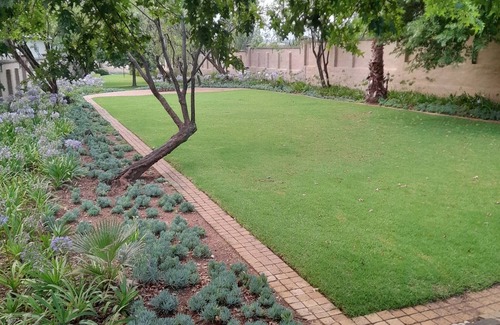 Greater Johannesburg Metropolitan Area Apartment | Quiet, Very Specious Apartment In Dainfern