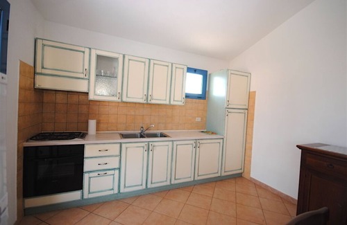 Monte Petrosu House | QUIET VILLA TWO STEPS FROM THE BEACH WITH VERANDA AND POOL