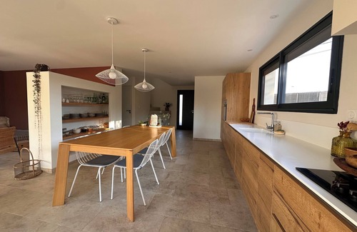 Sommieres Villa | Quiet villa with pool