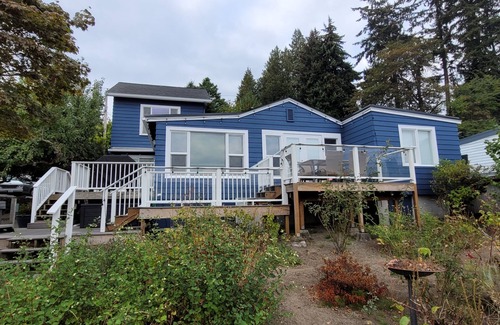 Bremerton House | Quiet Waterfront Home with outdoor fireplace, HOTUB & private beachfront
