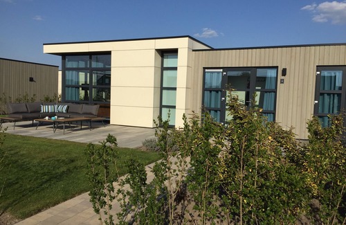 Olburgen House | Quietly situated vacation home with large terrace on the IJssel