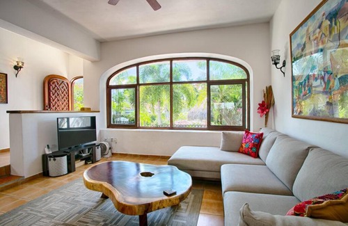 Bucerias Villa | Quinta Delfin - 3BR Family Villa with Private Pool in Golden Zone