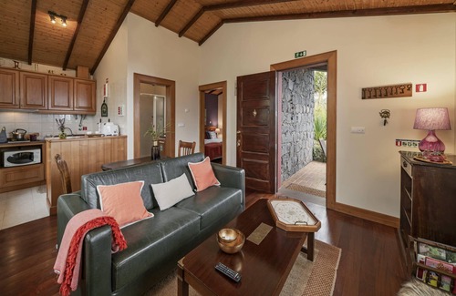 Santa Maria Maior Cottage | Quinta Devónia - Cedro, country house with sea view