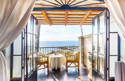 South Shore Hotel Area Apartment | Quinta Maria Cortez Beach Hotel