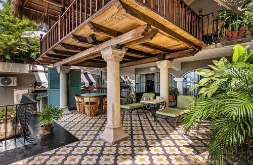 South Shore Hotel Area Apartment | Quinta Maria Cortez Beach Hotel